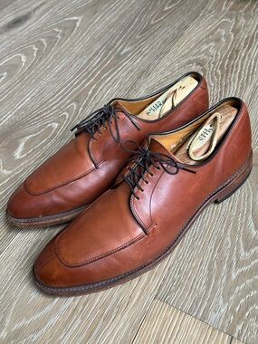 Allen Edmonds Men's 9.5 D Delray Split Toe Derby Cognac Leather Dress Shoe